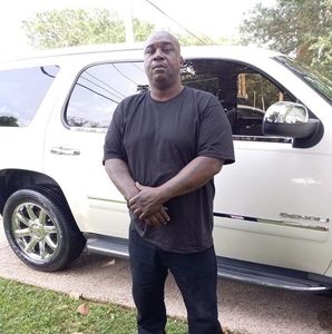 Meet your Posher, Derrick